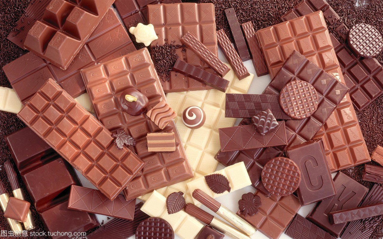 巧克力。选择各种各样的巧克力包括黑,牛奶和白色品种。